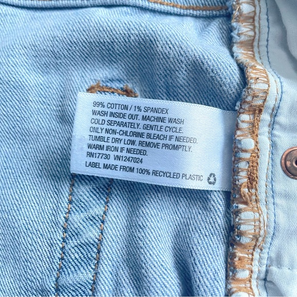 Wild Fable High Rise Distressed Mom Jean - 10 - Picture 7 of 7